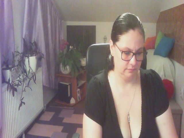 Live sex webcam photo for boosty4you #256404064