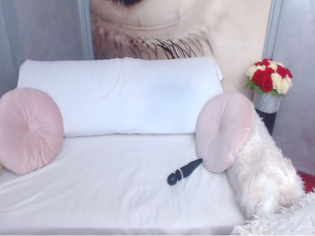 Live sex webcam photo for KateDolly #265402071