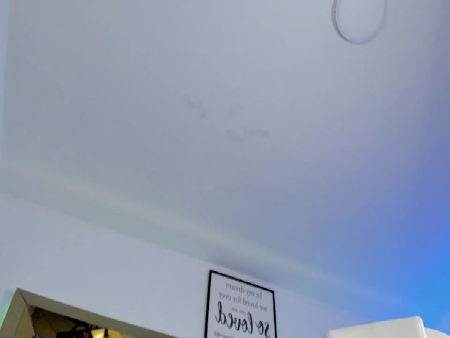 Live sex webcam photo for LoliSweet #252783083