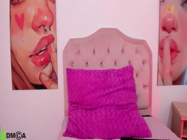 Live sex webcam photo for Evee_j #256958533