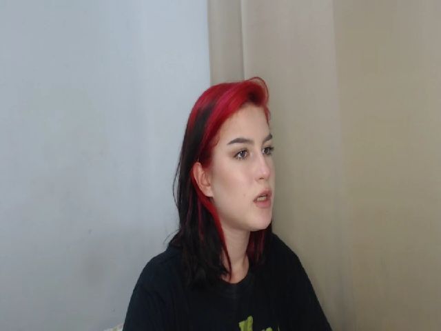 Live sex webcam photo for KateKoss #258219240