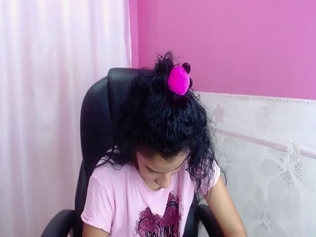 Live sex webcam photo for jannet_reyes #253639764