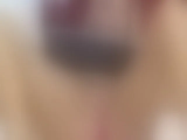 Live sex webcam photo for KayaWallker #258983608