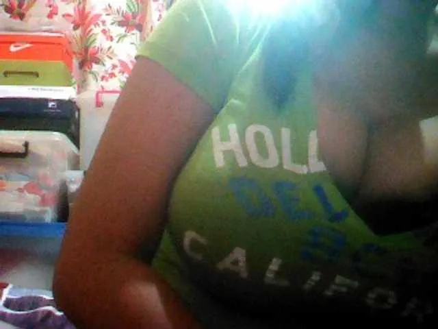 Live sex webcam photo for BarbieBigTits #241354117