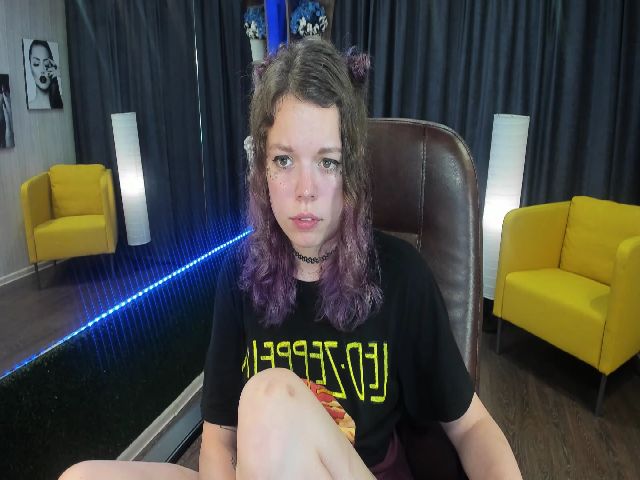 Live sex webcam photo for ClancyOsborne #253534758