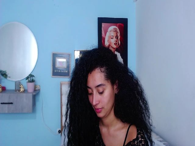 Live sex webcam photo for Jade_lee88 #260696899