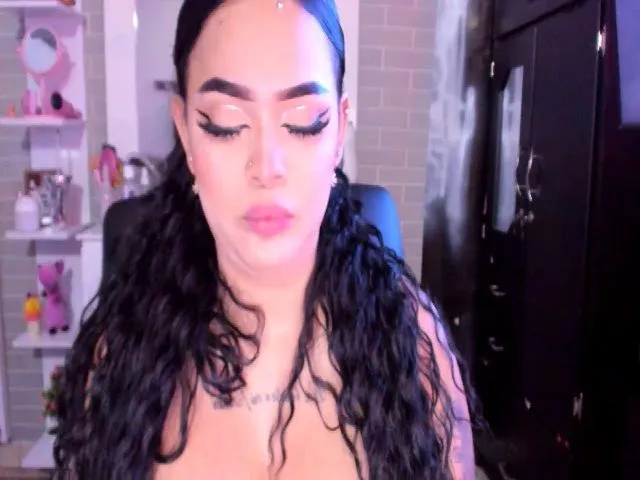 Live sex webcam photo for Camijhons #265327774