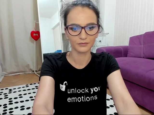 Live sex webcam photo for CandyLand #254320680