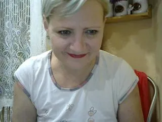 Live sex webcam photo for HelenLike #240726644