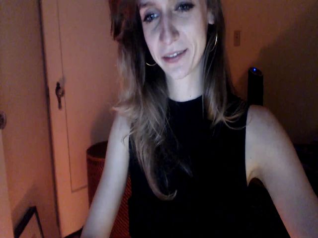 Live sex webcam photo for muffinmoon #252415157