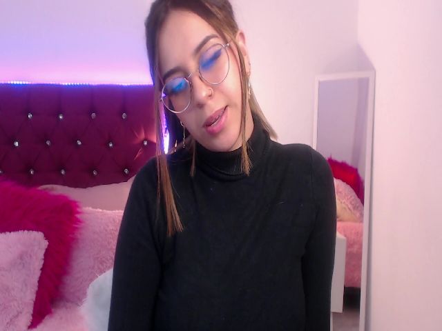 Live sex webcam photo for SamPuckett #253936258