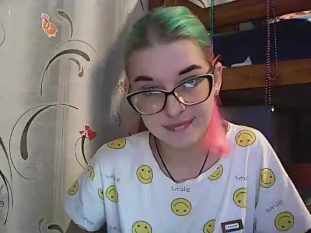 Live sex webcam photo for malvinella #240978377