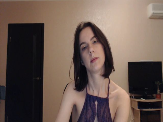 Live sex webcam photo for CandyJylie #265189840