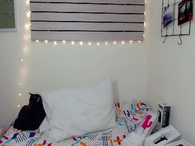 Live sex webcam photo for Lorelain_ #257418551