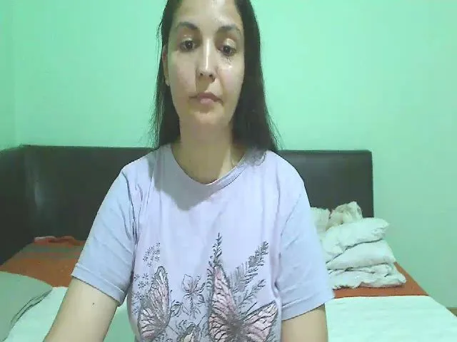 Live sex webcam photo for OneHotty #253591582