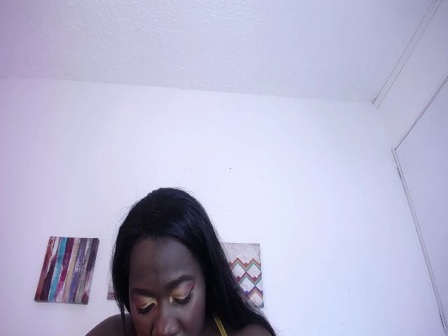 Live sex webcam photo for Chrishadoll #260952526