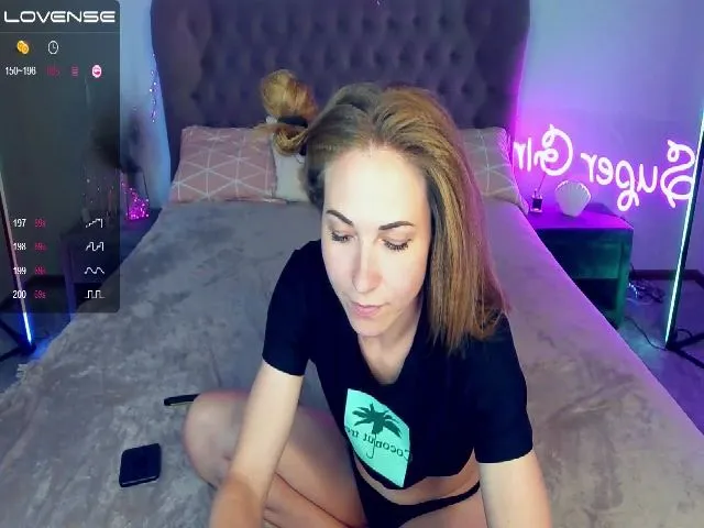 Live sex webcam photo for LilFluffyDuck #257444152