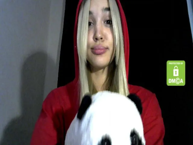 Live sex webcam photo for MyyDream #259479982