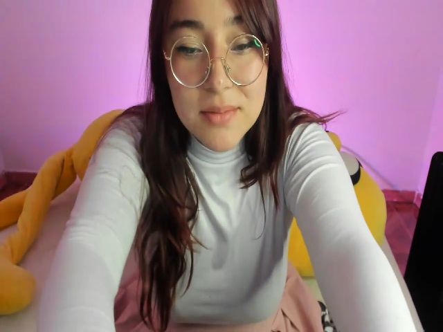 Live sex webcam photo for Evee_moonz #256867399