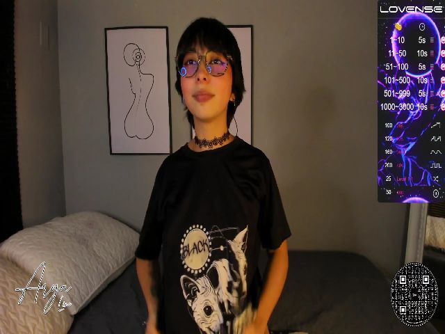 Live sex webcam photo for Arya_Line #252431589