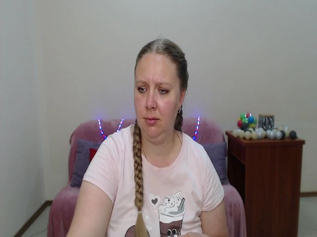 Live sex webcam photo for XArinasoll #252607880