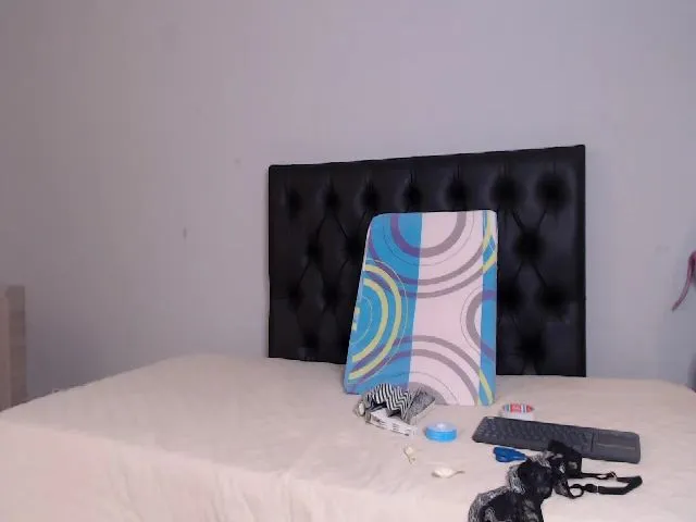 Live sex webcam photo for AliceMuller #287873468