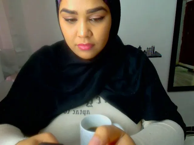 Live sex webcam photo for Shalyn_ #253539476