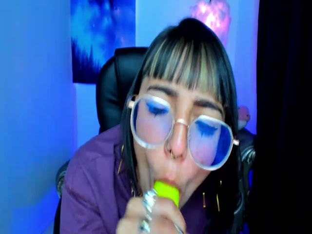 Live sex webcam photo for Angelsiinner #264327632