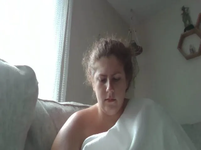 Live sex webcam photo for NotUrBabyMoms #252626672