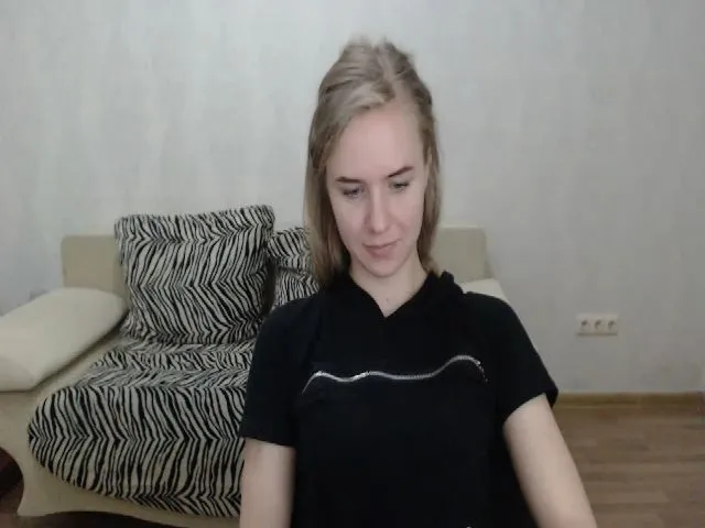 Live sex webcam photo for Limana_xo #260873750