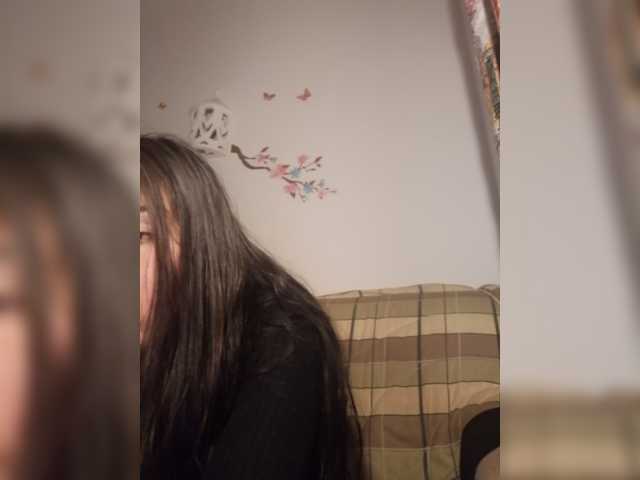 Live sex webcam photo for Milena0606 #244128458