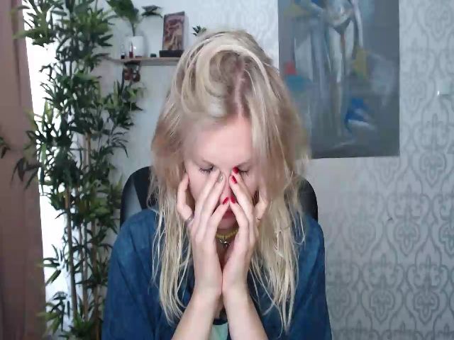 Live sex webcam photo for Dorina_xX #259949258