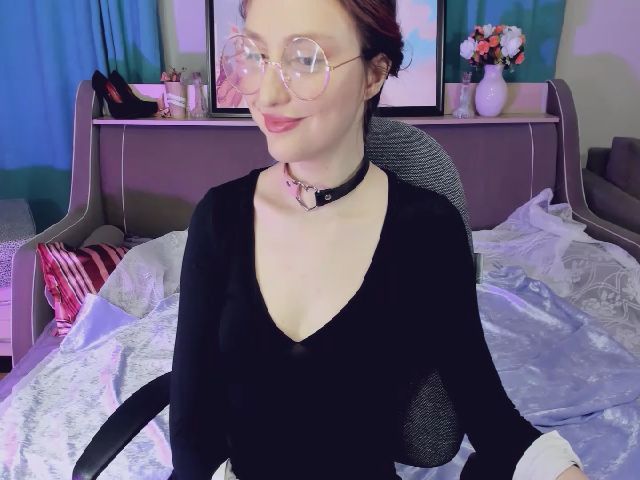 Live sex webcam photo for MadFrau #256343302