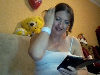 Live sex webcam photo for SweetHotMilf #240818324