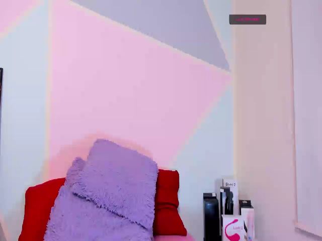 Live sex webcam photo for Violetatoo #255514084