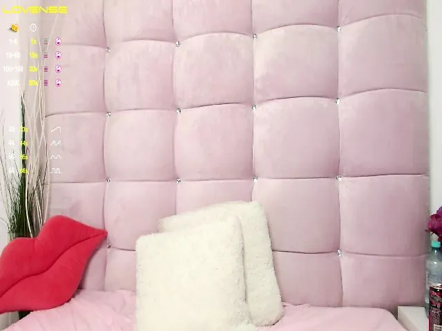 Live sex webcam photo for CarlaKato #263917105