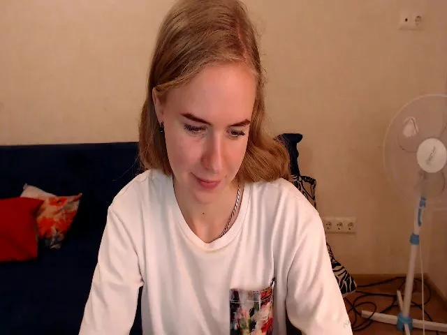 Live sex webcam photo for Limana_xo #252629966