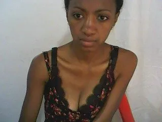 Live sex webcam photo for tinychloe #240526318