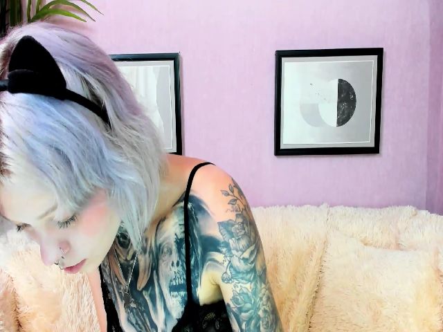 Live sex webcam photo for LiluKayden #252480942