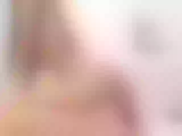 Live sex webcam photo for LovelyRaisa #253214385