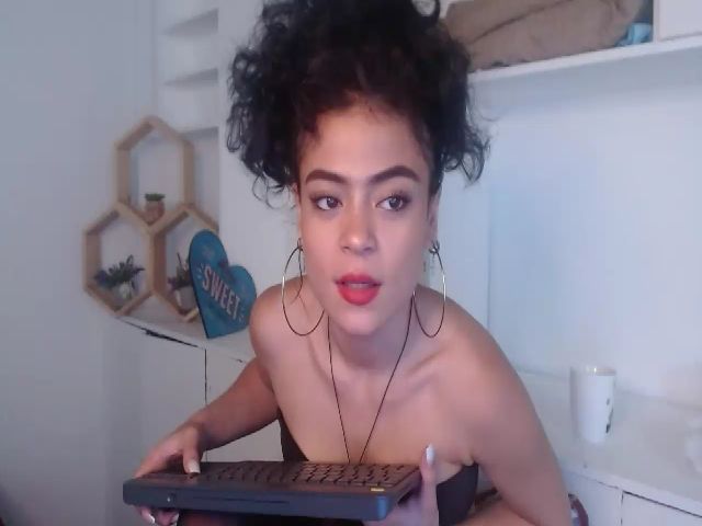 Live sex webcam photo for Manelik_benz #254902737