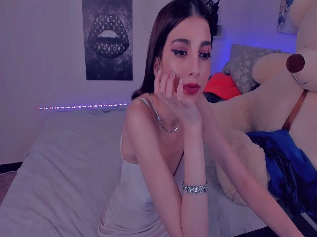 Live sex webcam photo for AnabelAris #255973103