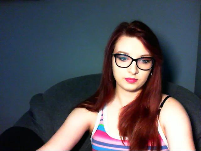 Live sex webcam photo for VirginLuna18 #263693780