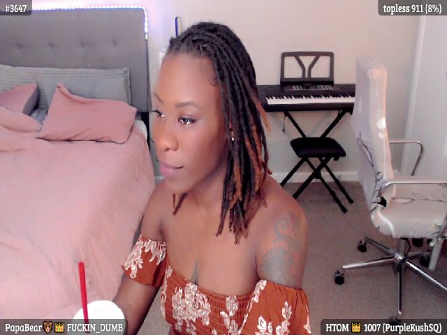 Live sex webcam photo for TiaBear #254960145
