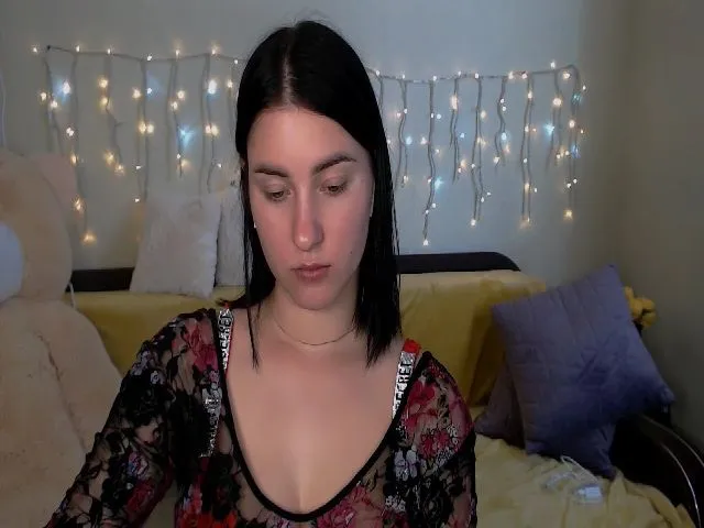 Live sex webcam photo for JenniferGill #254102503
