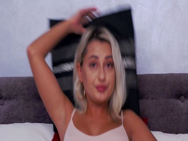 Live sex webcam photo for AnissaMaze #256183325