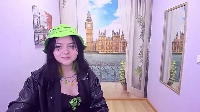 Live sex webcam photo for AnnetteLovely #244380232