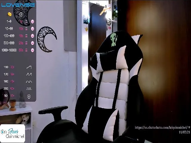 Live sex webcam photo for Quimmichell #252860787