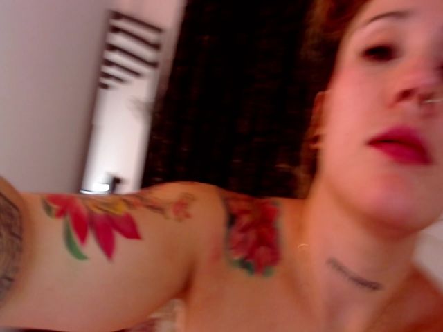 Live sex webcam photo for Isabella_mout #254434177