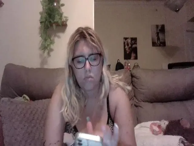 Live sex webcam photo for cozychristine #260374817